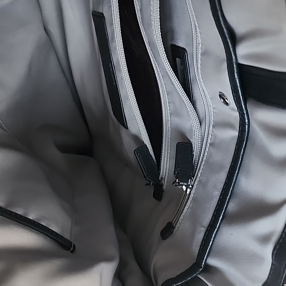 Tumi Stanton Safra Black Leather Convertible Backpack - Picture 15 of 16